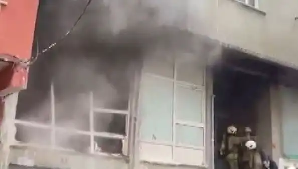 İstanbul'da Beş Katlı İş Yerinde Yangın: Olayın Detayları ve İlk Bulgular