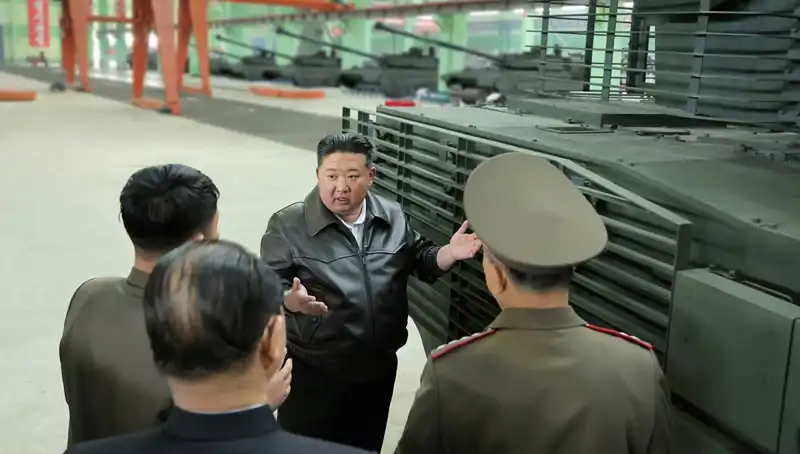 Kuzey Kore Lideri Kim Jong-un'dan Savaş Üretimi İçin Cesur Çağrı
