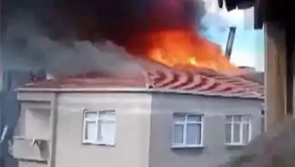 Bağcılar'da Yangın Paniği: Beş Katlı Bina Alevlere Teslim Oldu