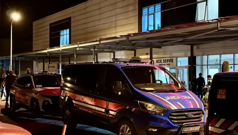 Dört Kardeşin Hayatı Tehlikeye Girdi: Alabora Olan Tekneden Bir Kayıp