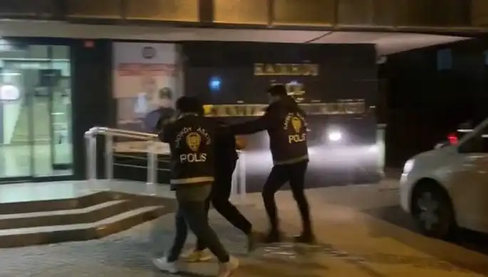 Galatasaray Taraftarına Silahlı Saldırı: Şüpheli Çok Hızlı Yakalandı!