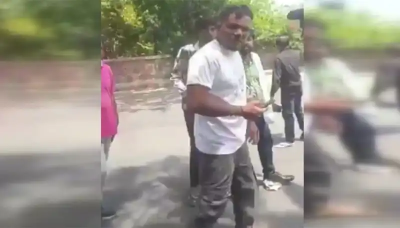 11A Yolcusunun Şok Anları: "Biri Beni Yakaladı" Demek Neyi İfade Ediyor?