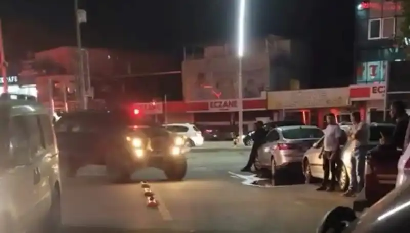 Korkunç Olay: Kardeşi Annesini Yaraladı, Öldürücü Darbeyi Aldı