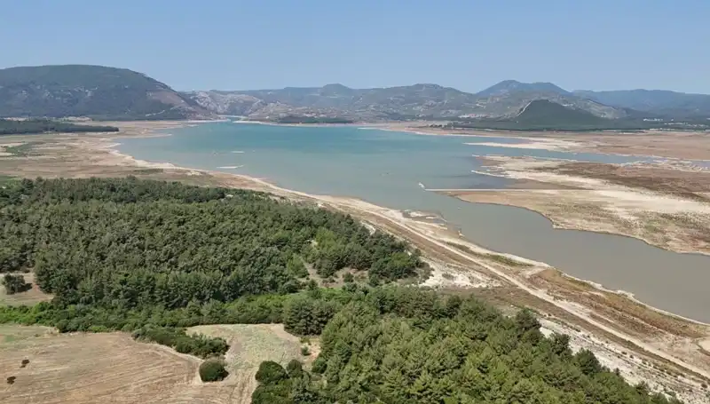 İzmir'de Tehlike Çanları: Suç Oranı Geçen Yıla Göre Yüzde 50 Düşüş Gösterdi