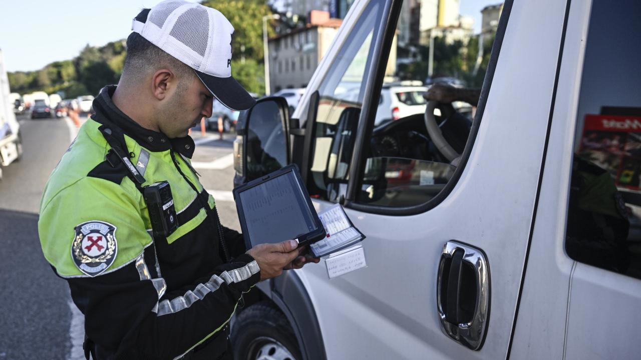 Okul Servislerine Sıkı Denetimde: 111 Bin 476 Araç Kontrol Edildi