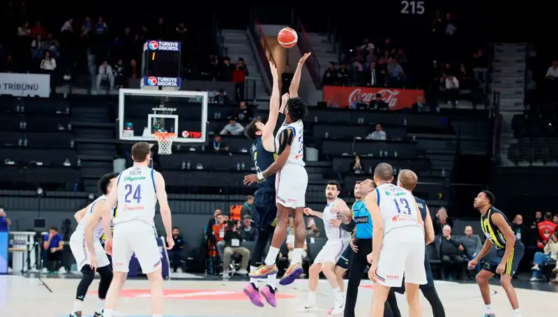 Anadolu Efes ile Panathinaikos Arasındaki Tarihi Karşılaşma: Maç Saatleri Belirlendi!