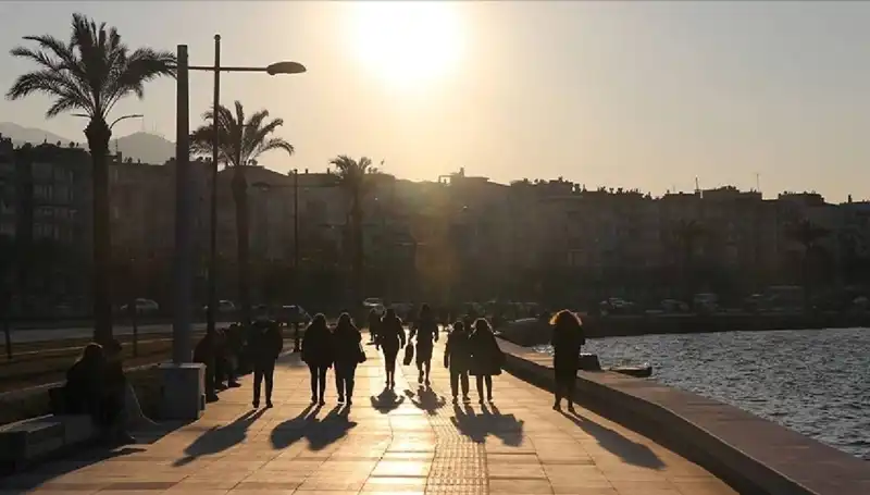 Hafta Sonu Hava Durumu: Tatil Planlarınızı Etkileyecek Detaylar Burada!