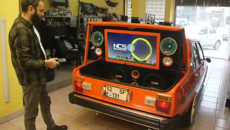 1978 Model Araç: Bir Yıldır İş Yerine Dekor Olmuş Yarım Milyonluk Hazine