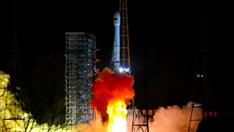 Çin'in Tienvın-2: Yeni Asteroid Keşif Araçları Uzayda Görevde