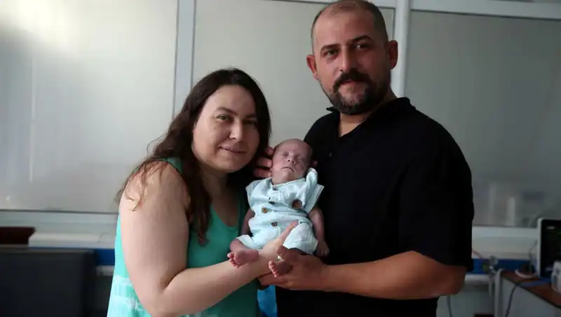 800 Gram Doğdu: Hayata Tutunan 5 Aylık Bebeğin İnanılmaz Mucizesi