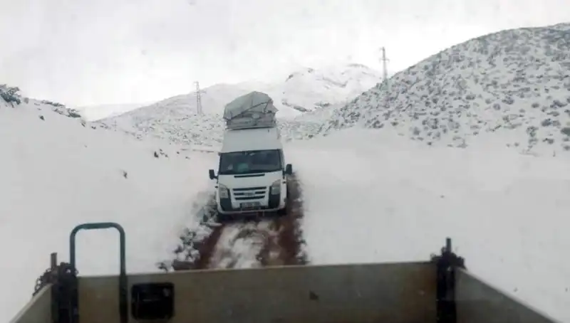 Nisan Ortasında Yaşanan Kar Esareti: Bahar Beklerken Kış Geri Döndü!