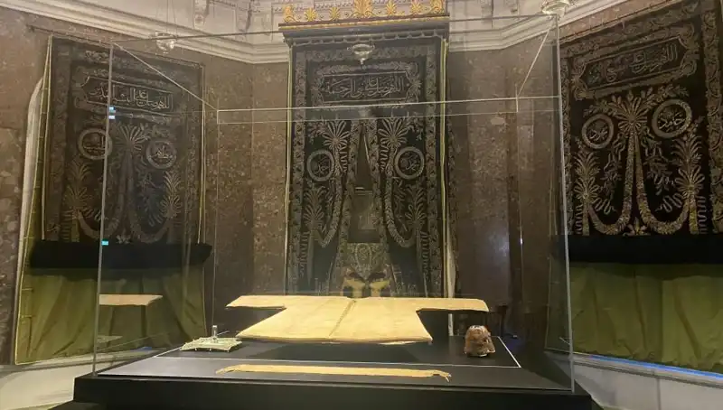Hırka-i Şerif Ziyarete Açılıyor: Tarihi Olayda Neler Bekleniyor?