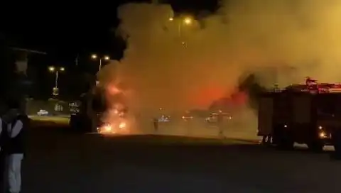 Zonguldak'ta Seyir Halindeki TIR Yangını: Olay Yerinden Görüntüler!
